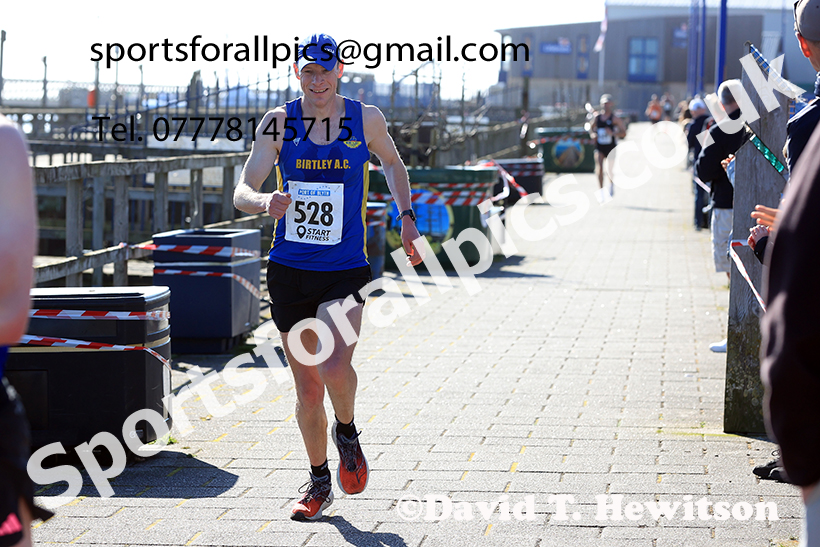 The 2025 Blyth 10k Road Race. Photo: David T. Hewitson/Sports for All Pics